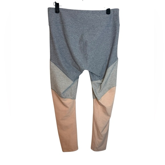 Outdoor Voices Cotton Candy Colorblock 7/8 Springs Leggings - Picture 2 of 4